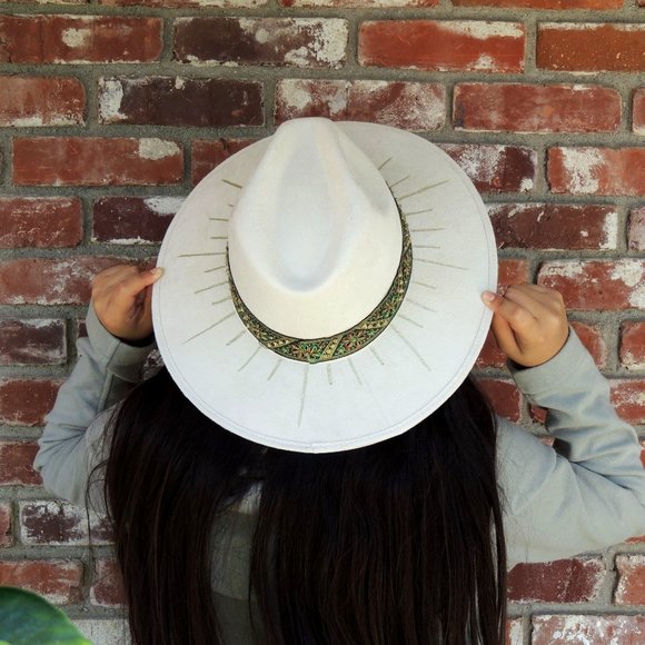 Handmade wide brim hat made in Mexico hand painted - Picture 2 of 4